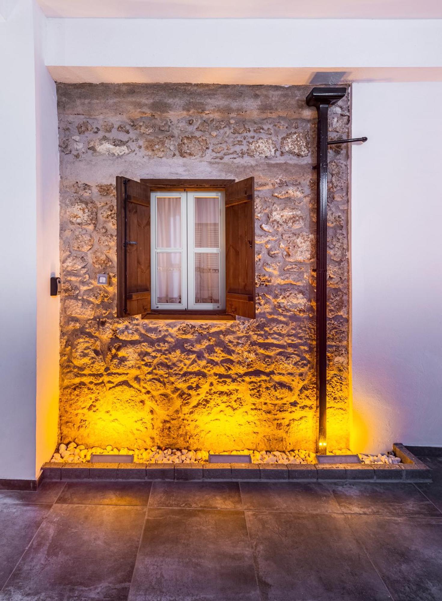 Apartment Diamante Guest House-stone *